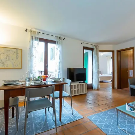 Апартаменты Casa Chiara Muralto With Balcony & Wi‑Fi - Happy Rentals *