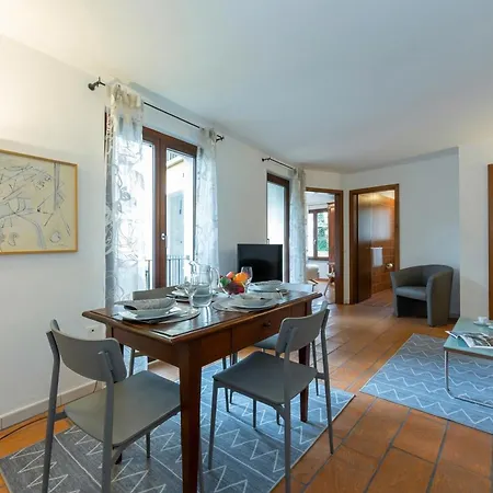 Casa Chiara Muralto With Balcony & Wi‑Fi - Happy Rentals Апартаменты